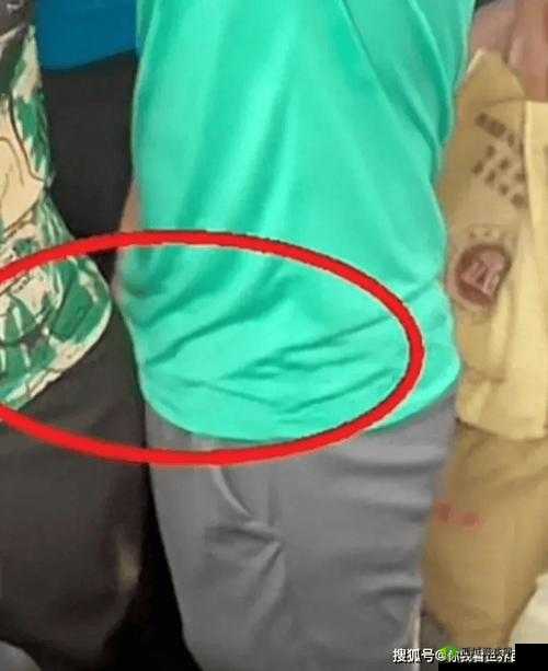 少妇公交上被粗长异物侵犯:令人震惊的公共场合性骚扰