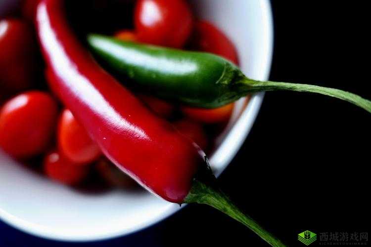 成品大香伊煮与小辣椒：独特风味与别样魅力