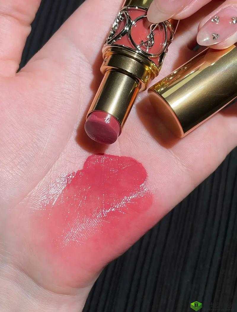 ysl 口红水蜜桃色号 8223- 让你美丽加倍的迷人色彩