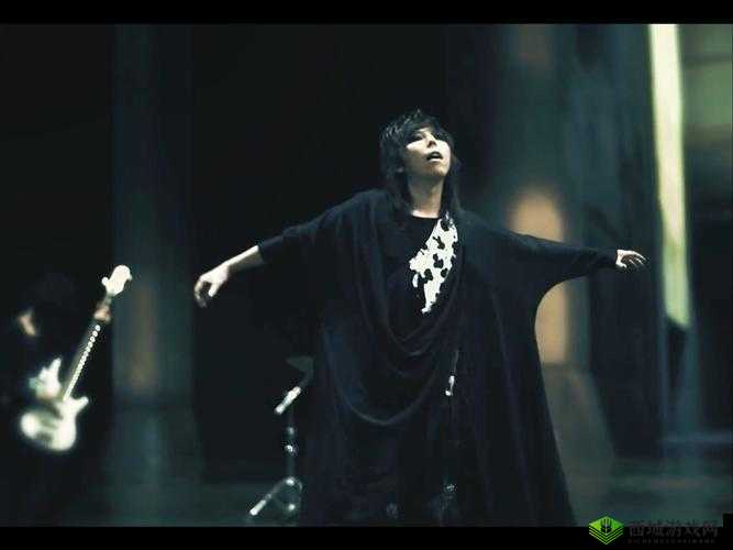 最近中文字幕 MV 第一季：关于孤独和爱的探寻之旅