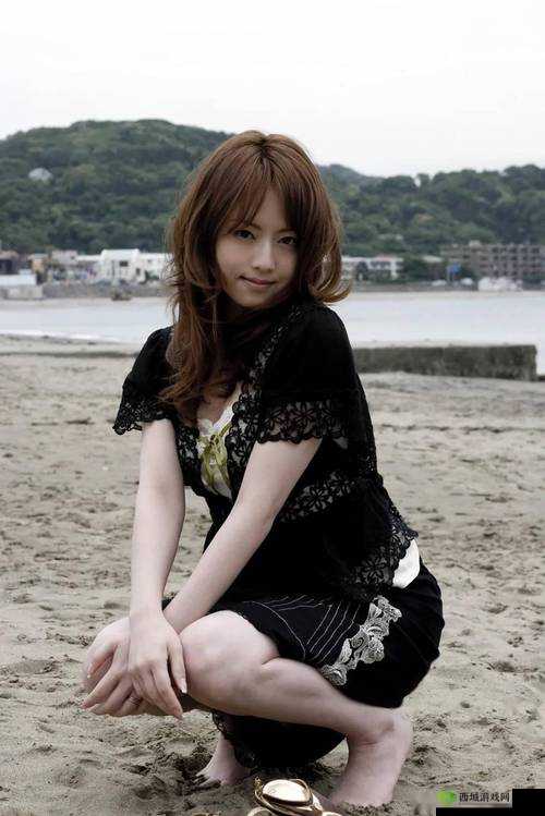 吉泽明步四虎影库：揭秘日本成人电影界的秘密