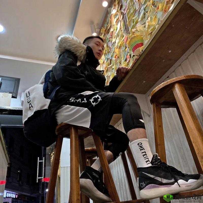 男同志王伦宝 VIDEOS:一段关于他的真实故事