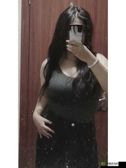 女厕 BBw 撒尿:探索大码女性的私密时刻