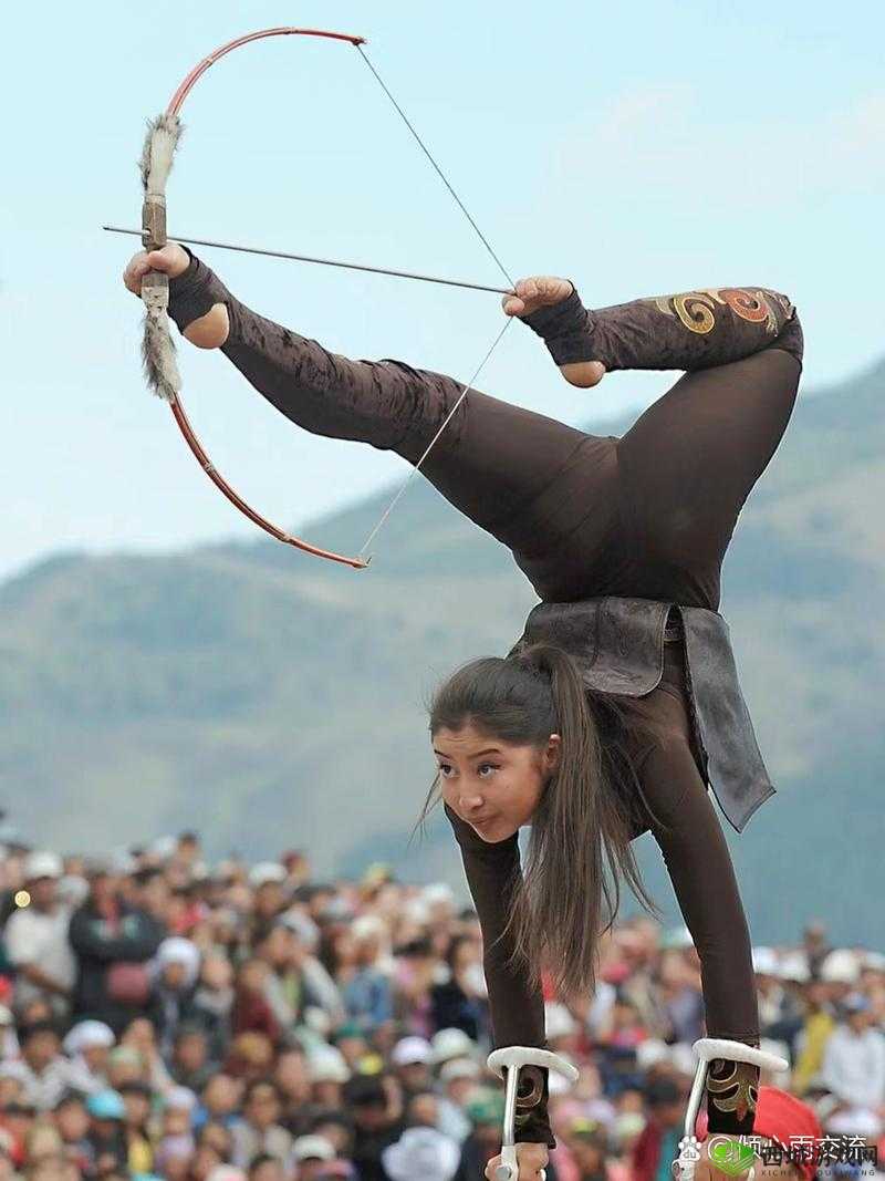 弯着腰弓着身子的样子:那是一种独特的姿态展现