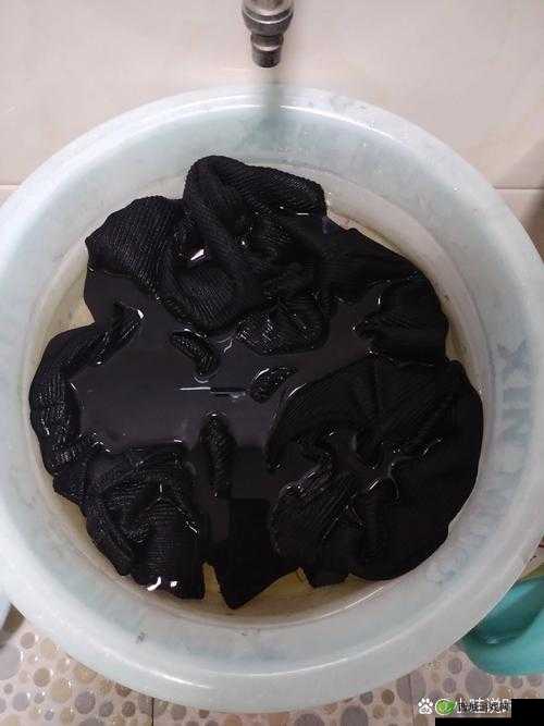 女生下面变黑色是什么原因？——这是怎么回事？