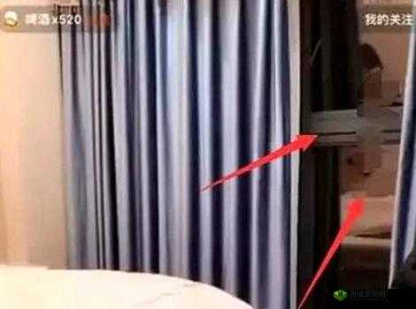 趴在玻璃窗做给别人看是什么感觉:对这种行为的深度剖析与思考