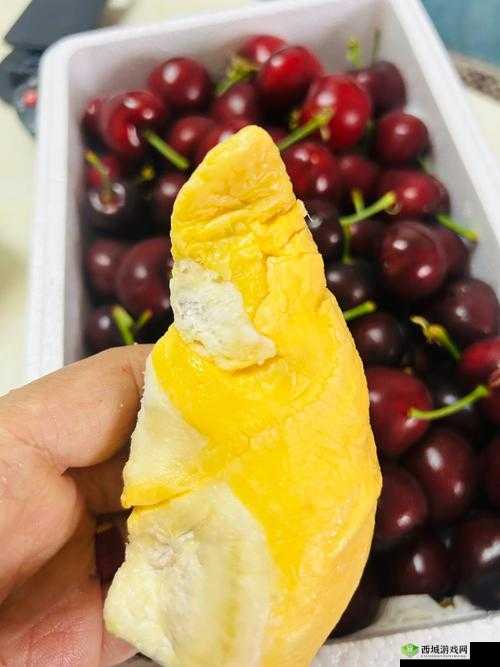 吃了香蕉,用丝瓜擦还是用草莓?樱桃、草莓、榴莲哪个更好?