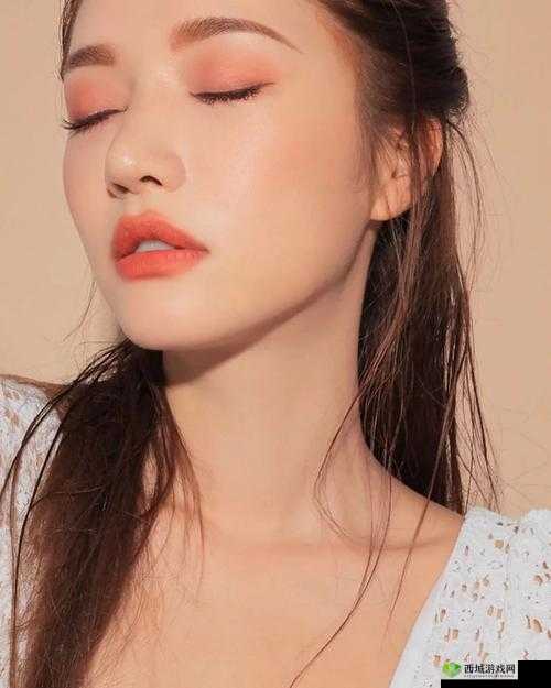 九色PORNY 自拍女神佳星：集颜值与才华于一身的魅力女神