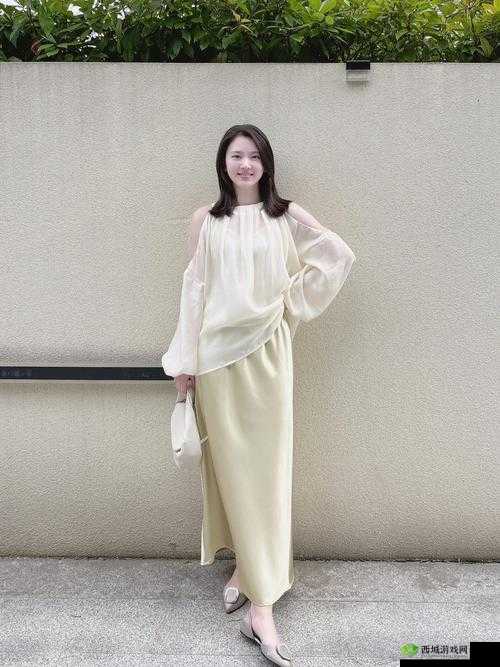 日式套装女日系小清新：展现独特魅力与清新风格的时尚之选