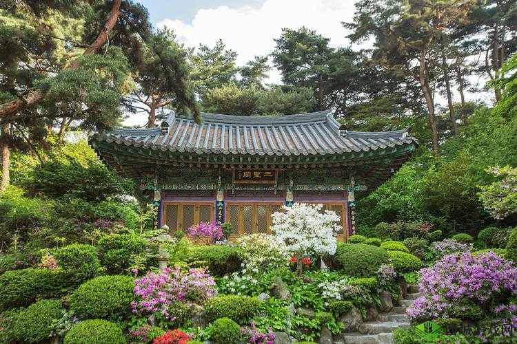 康熙御花园美丽景观探秘：带你领略不一样的皇家园林之美