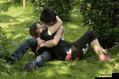 我和闺蜜在公交上被高潮的震撼经历