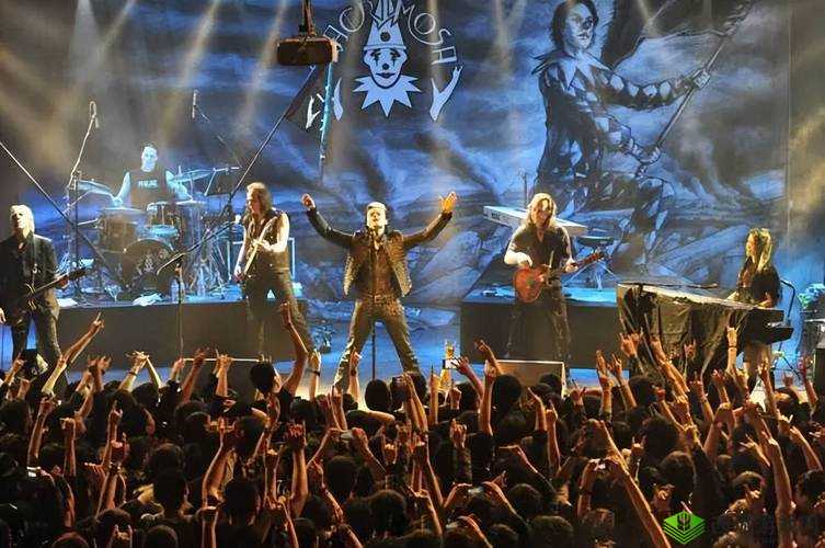 绝对音域战力提升与强力乐队组建，资源管理的艺术