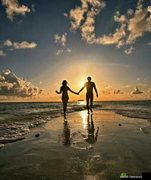 男女一起相嗟嗟视频:揭秘情侣间的甜蜜互动与情感表达,网友直呼太真实